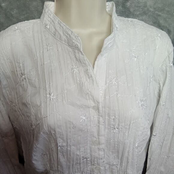 Unbranded Womens Medium White 3/sleeve‎ Buton Up Blouse Floral - Picture 7 of 16